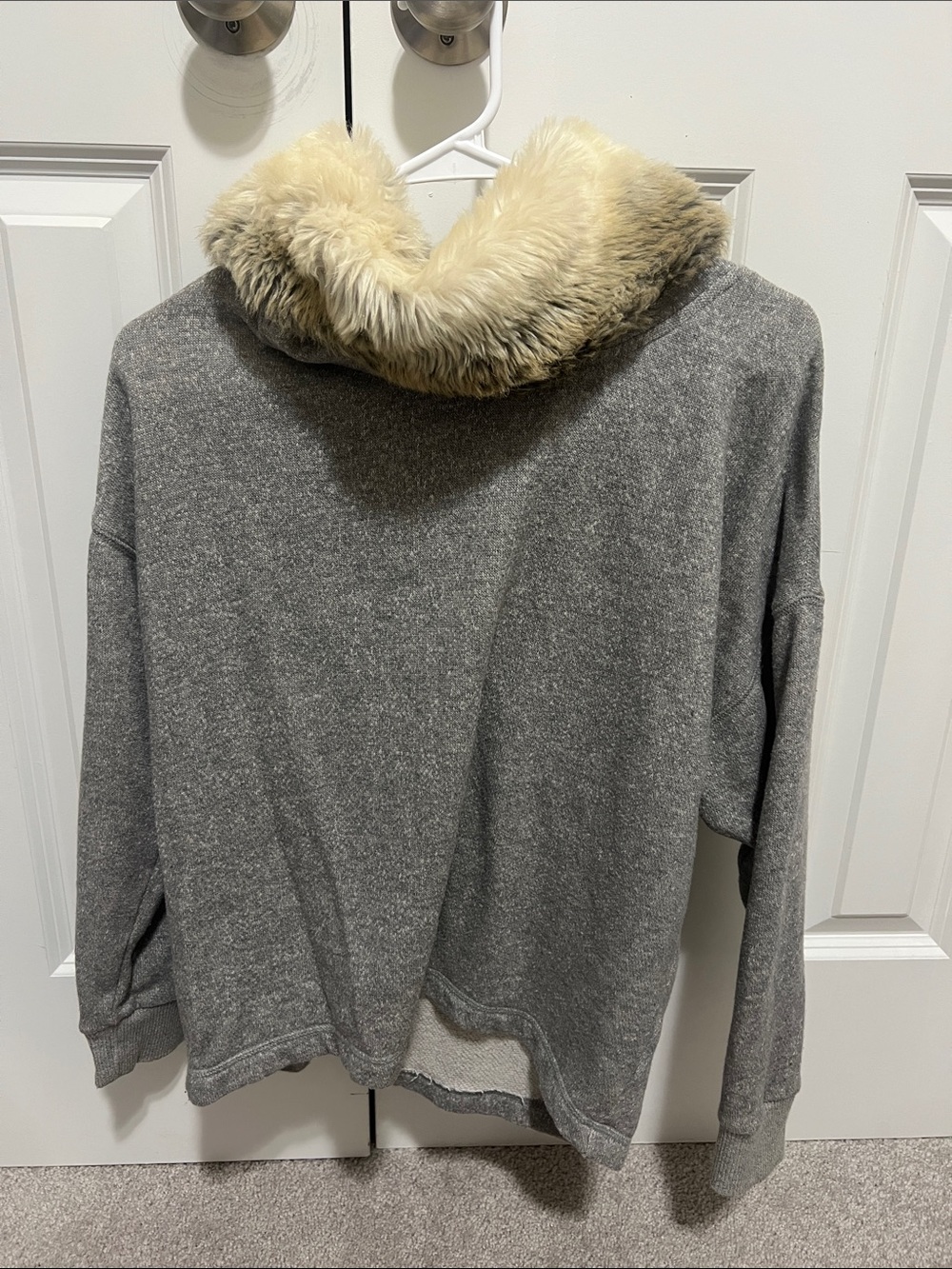 aerie Gray Sweatshirt with Cream Faux Fur Cowl